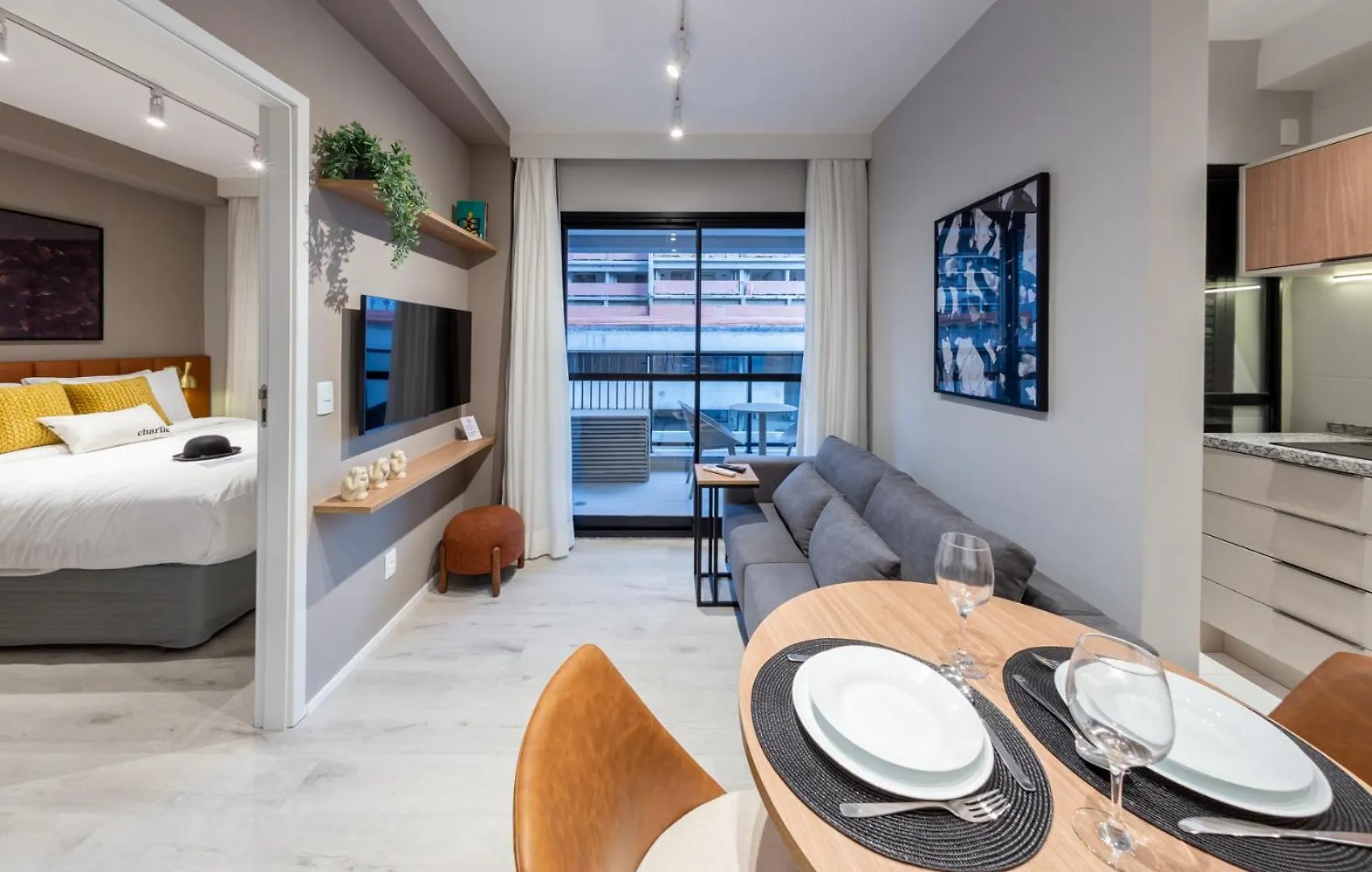 Charlie Contemporaneo Jardins location